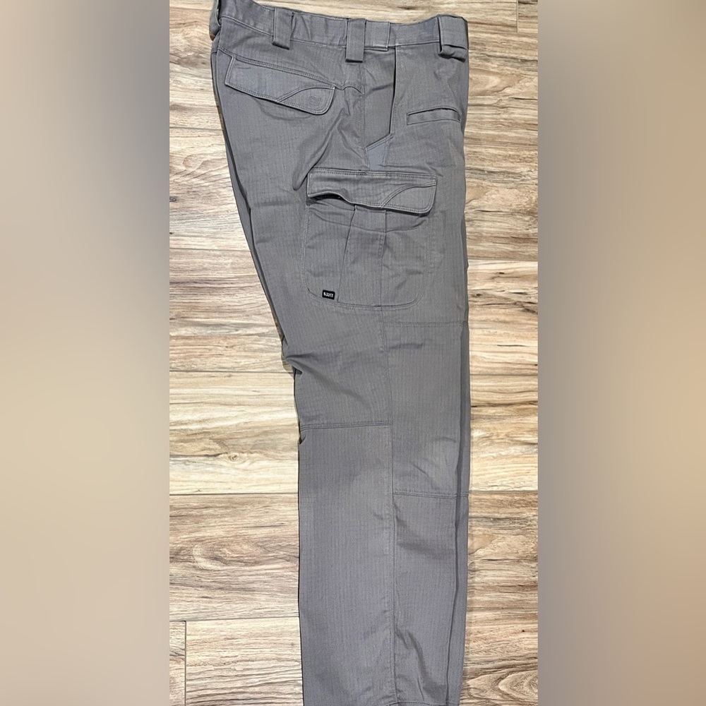 5.11 Tactical Series stretch cargo pants
Gunmetal grey